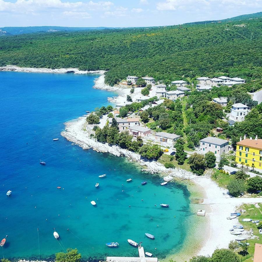 Koromačno Apartment Stefania On The Beach מראה חיצוני תמונה